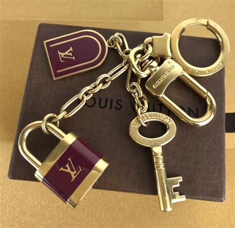 vintage louis vuitton keyring